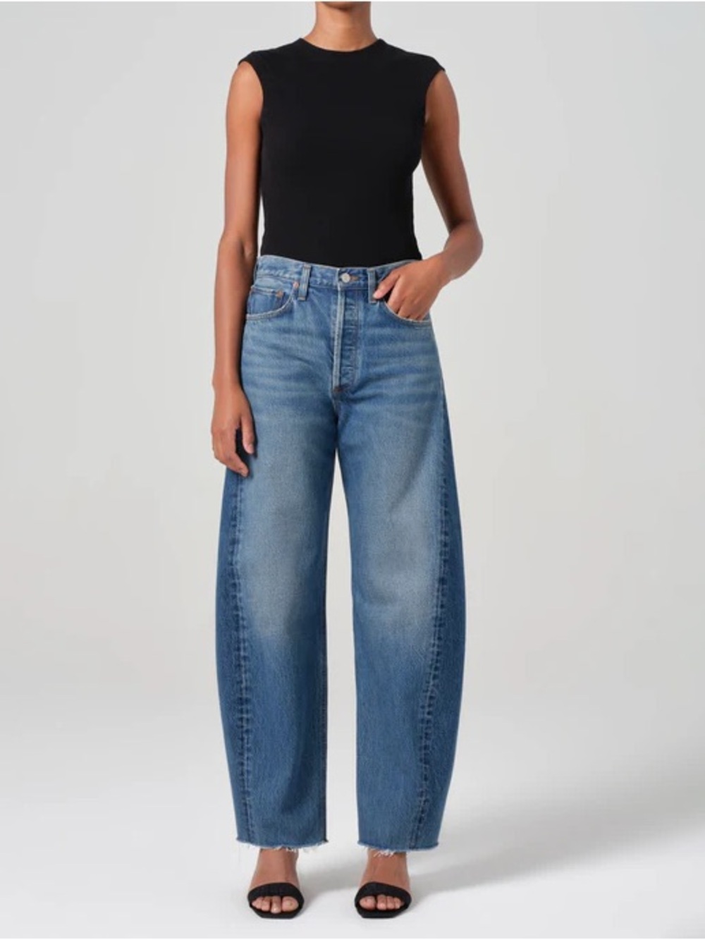 AGOLDE Luna High Rise Taper Jean/
size 24 - EUC
